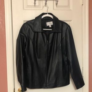 Black leather jacket! Vintage worthy Worthington!